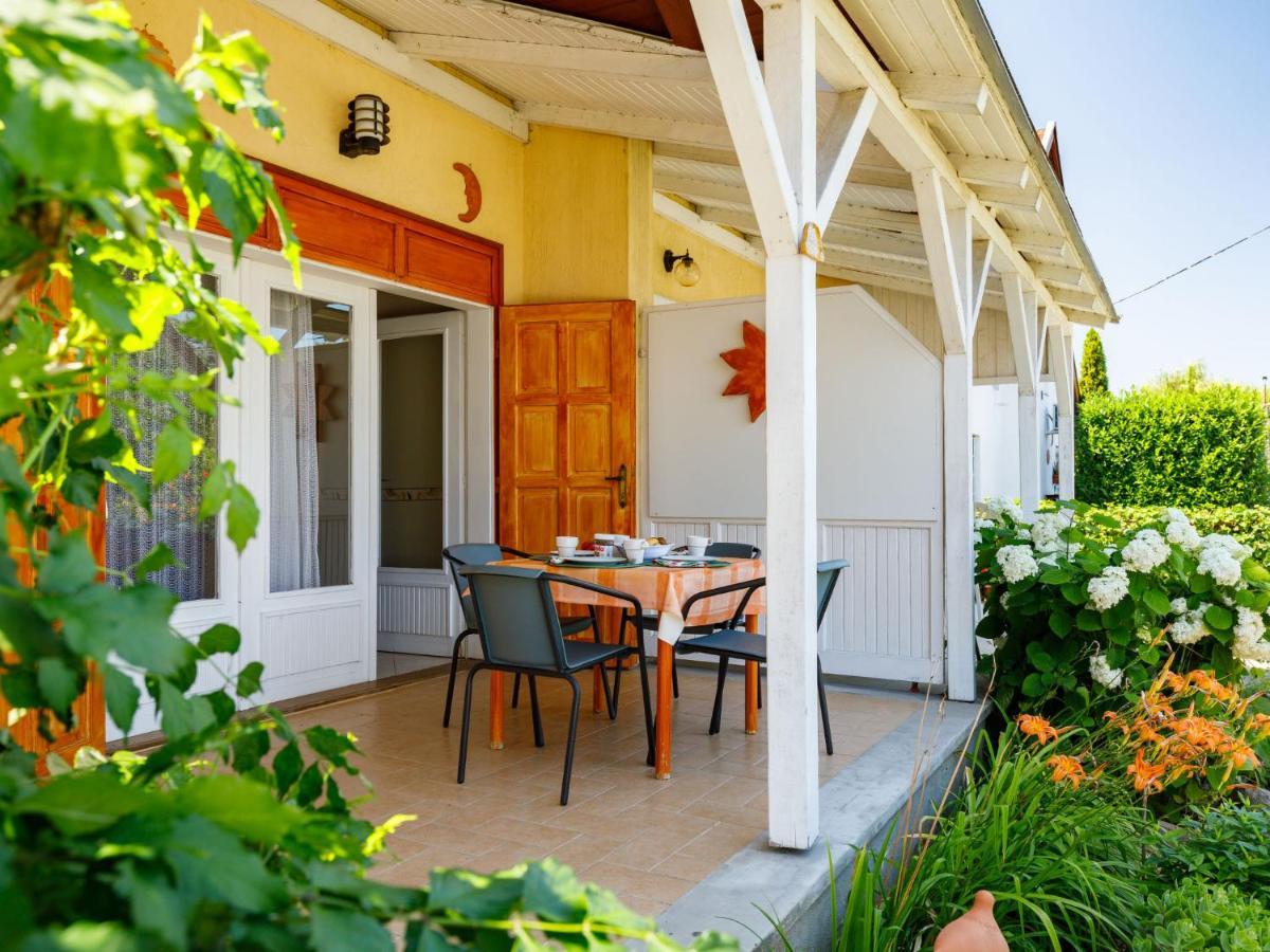 Holiday Home Jazmin By Interhome Balatonszarszo Eksteriør billede
