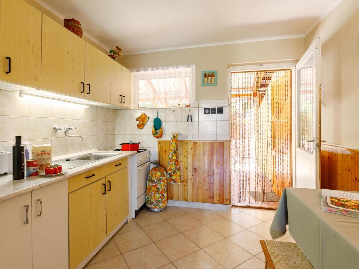 Holiday Home Jazmin By Interhome Balatonszarszo Eksteriør billede